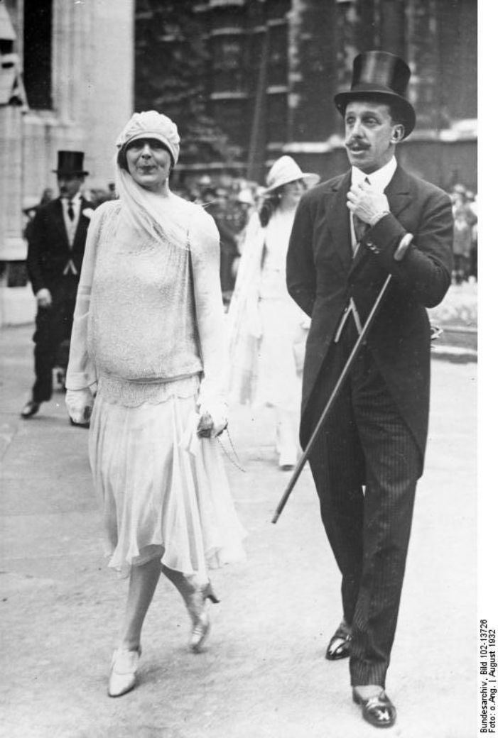 Alfonso in London, 1932